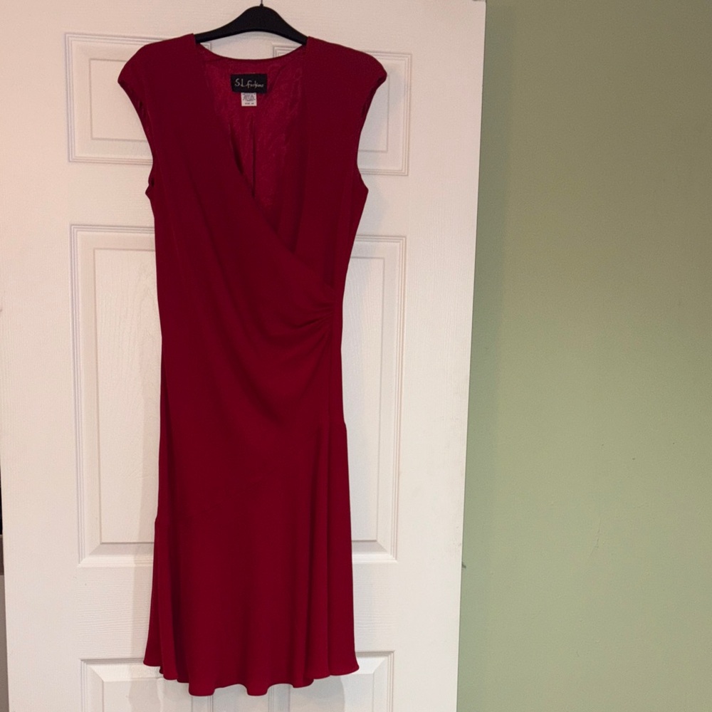 SL Fashions Elegant Red Midi Dress